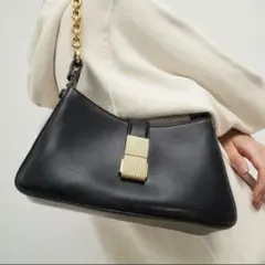 チャールズアンドキース　バッグ