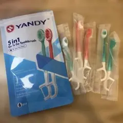YANDY 5 in 1 On To Go Toothbrush 5本入りのサムネイル