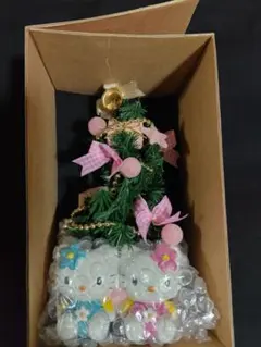 新品未使用ハローキティ 　ピンククリスマスツリーセットのサムネイル