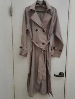 ベージュ トレンチコート ダブルブレスト