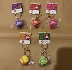 レア！限定品サンリオ推しカラーミャクミャクキーホルダーポムポムプリンハンギョドン