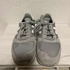 New Balance グレー スニーカー