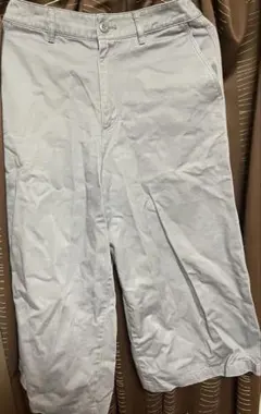 ライトグレー ストレートデニム パンツ