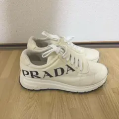 プラダ スニーカー