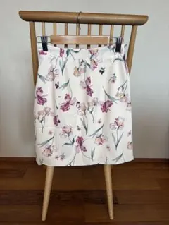 プロポーションボディドレッシング　スカート花柄