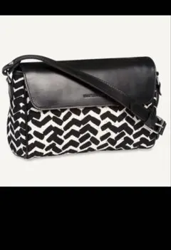 マリメッコ ショルダーバッグ　サハライタライタ柄