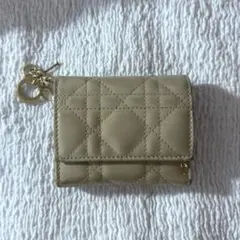 美品 Christian Dior カナージュ パテントカーフスキン 財布のサムネイル