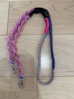 ハンドメイドスマホショルダーストラップ2ミリパラコード　軽い　ピンク　北欧