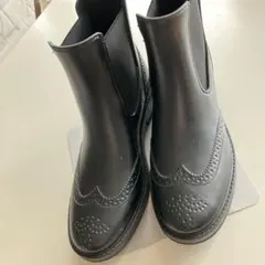 ブラック スカラップエッジ レインシューズ