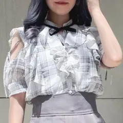 ダブルフリル肩開きブラウス♡3054073040のサムネイル