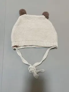 耳付きクリーム色ニット帽