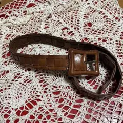 婦人　茶色　ベルト