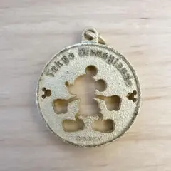 レア物　ミッキーマウス ゴールドキーホルダー