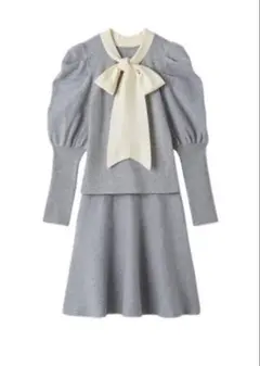 LILY BROWN ボウタイニットセットアップ グレー