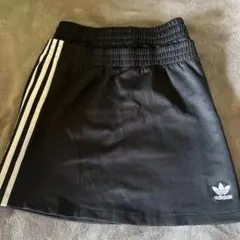 adidas ブラック ミニスカート XSのサムネイル