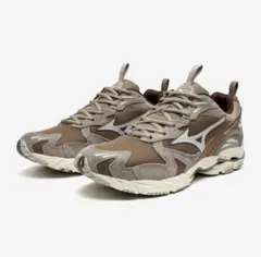 ミズノ直営限定　WAVE RIDER 10 サイズ28