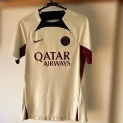 Nike Tシャツ⭐︎S size