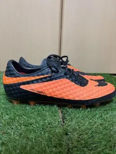 新品　ナイキ　ハイパーヴェノムファントム　fg イタリア製　初代モデル　レア NIKE Hyper Venom Phantom Ⅱ FG 28cm - メルカリ