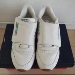 Reebok CL LEATHER STOMPER スニーカーのサムネイル