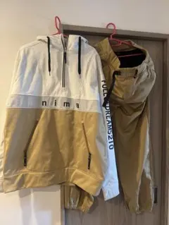 nima フード付きスノーボードウェア上下