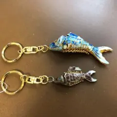 ☆２個セット☆ 青い魚のデザイン キーホルダー