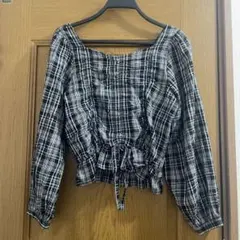 INGNI(イング)ギャザー入りスクエアネックブラウス M