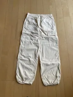 UNIQLO イージーカーゴパンツ　アイボリー