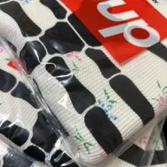 Supreme Hanes Bones Thermal Crew Floralのサムネイル