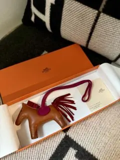 HERMES ロデオチャーム PM ゴールドのサムネイル