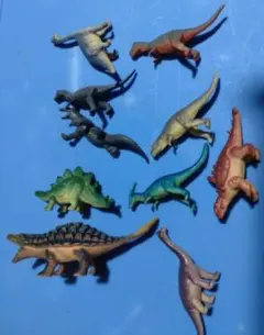 恐竜フィギュア 小型