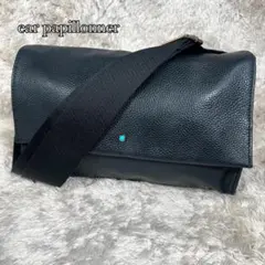 イアパピヨネ ワイドテープショルダーバッグ ブラック　ターコイズ