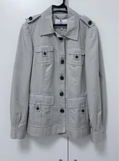 ベージュ トレンチコート