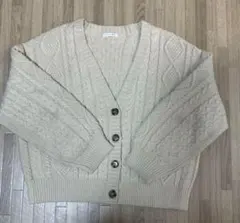 ベージュ ケーブルニットカーディガン Mサイズ
