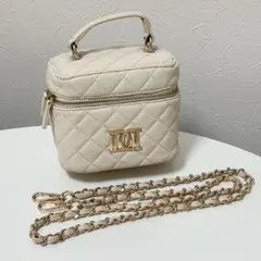 Darich キルティングスクエアミニバックホワイト