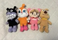 アンパンマンキャラクター　ぬいぐるみ　4体セット