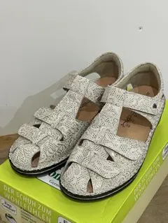 新品・未使用Finn ComfortフィンコンフォートFünen2666約24㎝のサムネイル