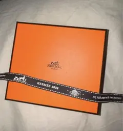 エルメス パリ本店　ミニウォレット　HERMES ショッパー　box 箱あり