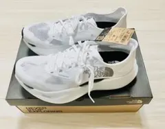 【新品未使用】ノースフェイス　ベクティブ フォワード　ランニングシューズのサムネイル