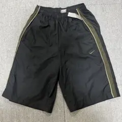 ◆タグ付き◆NIKE ナイキ　ハーフパンツ　M