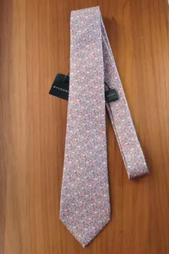 【未使用品】ブルガリ　セッテピエゲ仕様　シマウマ柄ネクタイのサムネイル