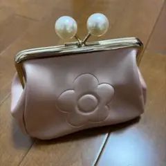 マリークワント　エンボスデイジーパール ガマ口ポーチ