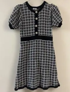 《euefyn》ニットワンピース 黒と白のチェック柄 半袖 韓国 ツイード秋冬