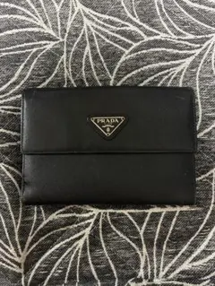 PRADA プラダ 二つ折り財布 ブラック 黒