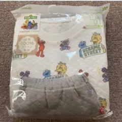 ユニクロ　セサミストリート　パジャマ　キルト