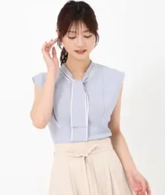 【新品未使用】ボウタイ　ニットトップス　ライトブルーのサムネイル