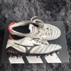 MIZUNO サッカースパイク ホワイト ブラック レッドのサムネイル