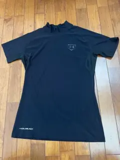 UNDER ARMOUR ブラック アンダーシャツ LG