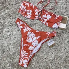ビラボン　日本未発売　オレンジ フラワープリント 水着