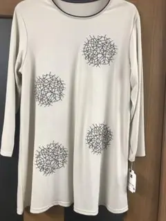 新品未使用幾何学模様刺繍 五分袖チュニック