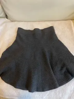 ダークグレー ニットフレアスカート テクスチャー仕上げ